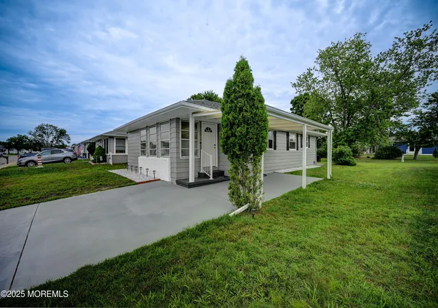 Single family home for sale at 234 N Charlotteville Dr, Toms River, NJ 08757 | MLS# 22632325