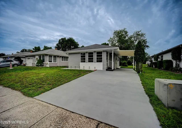 Photo 2 of Single family home for sale at 234 N Charlotteville Dr, Toms River, NJ 08757 | MLS# 22632325 | Listing updated on 2026-10-28
