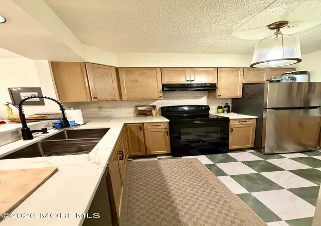 Listing Photo 5 - Condo for sale in building located at 32 Ctr Ave, Atlantic Highlands, NJ 07716 - Unit #16