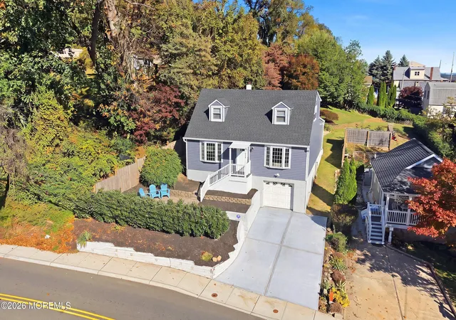 Photo 3 of Single family home for sale at 212 Linden Ave, Highlands, NJ 07732 | MLS# 22632388 | Listing updated on 2026-10-21