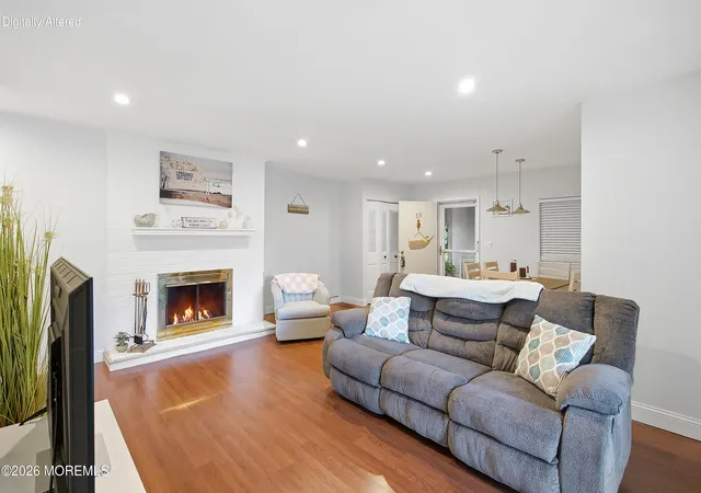 Listing Photo 3 - Condo for sale in building located at 1838 Hwy 35, Wall, NJ 07719 - Unit #D55