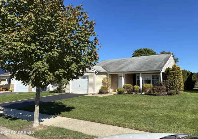 Photo 4 of Sale Pending at 47 Leighton Ln, Manchester, NJ 08759 | MLS# 22632469 | Listing updated on 2026-10-28