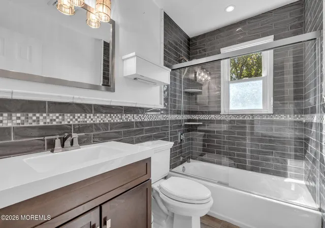 Photo 4 of Single family home for sale at 9 Creek Rd, Port Monmouth, NJ 07758 | MLS# 22632590 | Listing updated on 2026-10-26