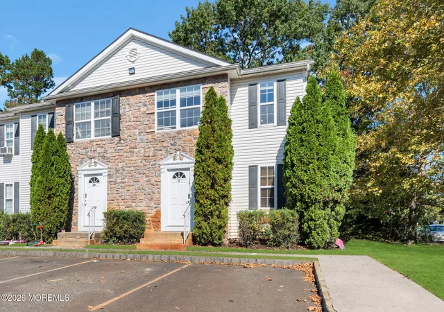 Photo 2 of Single family home for sale at 83 Aspen Ct, Lakewood, NJ 08701 | MLS# 22632585 | Listing updated on 2026-10-26