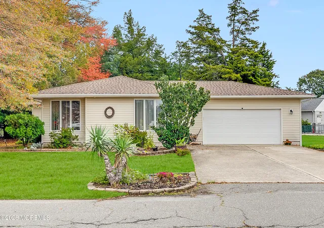 Photo 1 of Single family home for sale at 33 Atlantis Blvd, Little Egg Harbor Twp, NJ 08087 | MLS# 22632534 | Listing updated on 2026-10-22