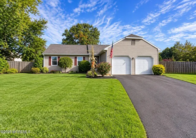 Photo 1 of Single family home for sale at 3 Drury Ct, Brick, NJ 08724 | MLS# 22632599 | Listing updated on 2026-10-26