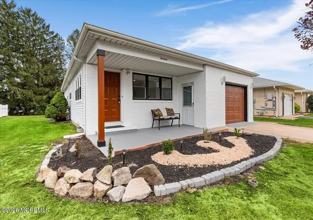 Photo 1 of Single family home for sale at 13 Pavilion St, Toms River, NJ 08757 | MLS# 22632758 | Listing updated on 2026-10-24