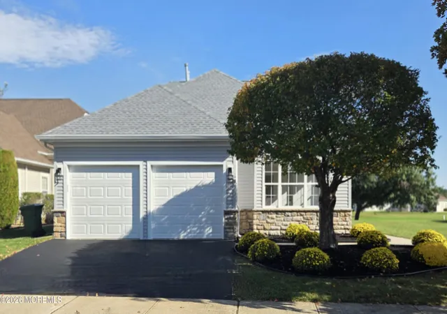 Photo 1 of Single family home for sale at 29 Arcadia Dr, Manchester Township, NJ 08759 | MLS# 22632591 | Listing updated on 2026-10-19