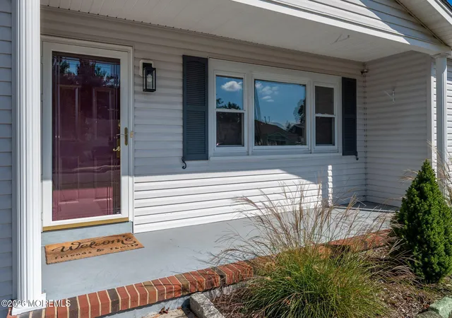 Photo 4 of Single family home for sale at 24 Rutland Dr, Toms River, NJ 08757 | MLS# 22632652 | Listing updated on 2026-10-26