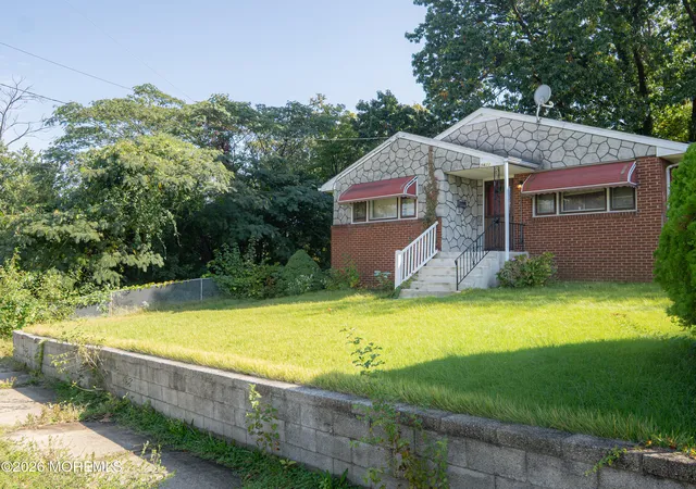 Photo 2 of Single family home for sale at 5622 River Rd, Pennsauken, NJ 08110 | MLS# 22632664 | Listing updated on 2026-10-15