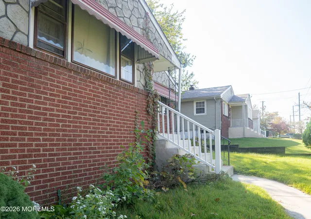 Photo 4 of Single family home for sale at 5622 River Rd, Pennsauken, NJ 08110 | MLS# 22632664 | Listing updated on 2026-10-15