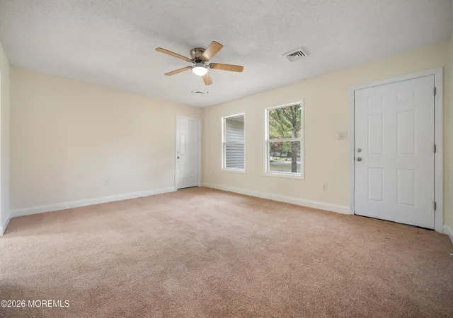 Photo 4 of Single family home for sale at 1093 Eaglehurst Rd, Toms River, NJ 08753 | MLS# 22632722 | Listing updated on 2026-10-16