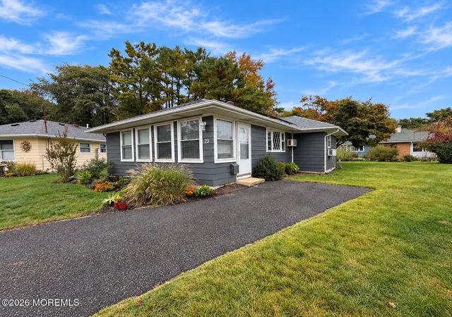 Photo 1 of Single family home for sale at 23 Saratoga Pl, Toms River, NJ 08753 | MLS# 22632859 | Listing updated on 2026-10-26