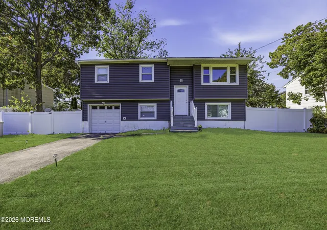 Photo 1 of Single family home for sale at 606 Dale Dr, Toms River, NJ 08753 | MLS# 22633418 | Listing updated on 2026-10-22