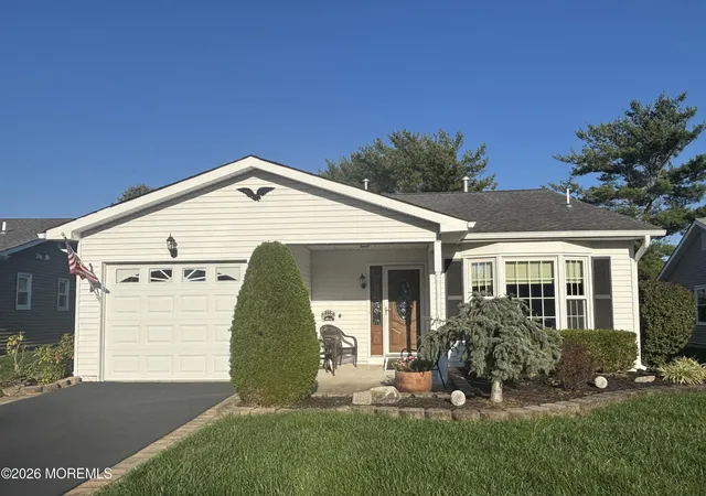 Photo 1 of Sale Pending at 178 Everest Dr S, Brick, NJ 08724 | MLS# 22632864 | Listing updated on 2026-10-24
