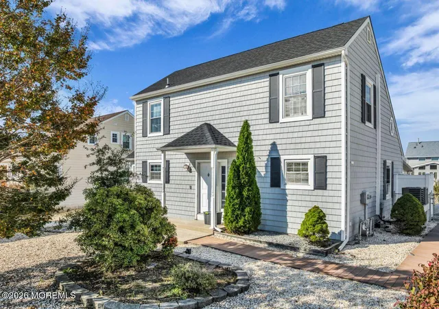 Photo 1 of Single family home for sale at 62 Wind Jammer Ct, Bayville, NJ 08721 | MLS# 22632830 | Listing updated on 2026-10-29