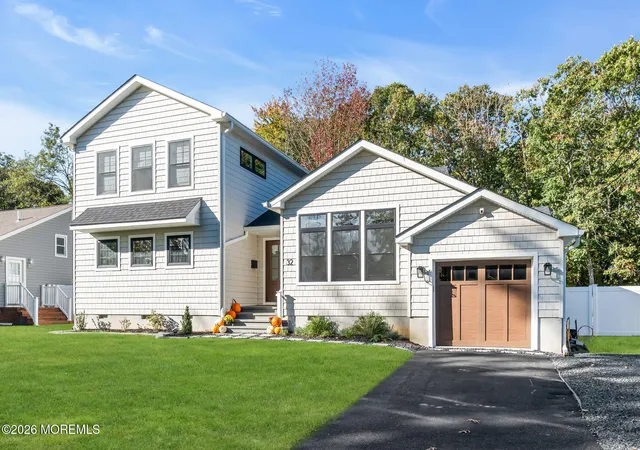 Photo 1 of Single family home for sale at 32 Arno St, Oakhurst, NJ 07755 | MLS# 22633172 | Listing updated on 2026-10-28