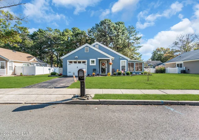 Photo 4 of Single family home for sale at 1501 Clearview St, Forked River, NJ 08731 | MLS# 22632969 | Listing updated on 2026-10-28