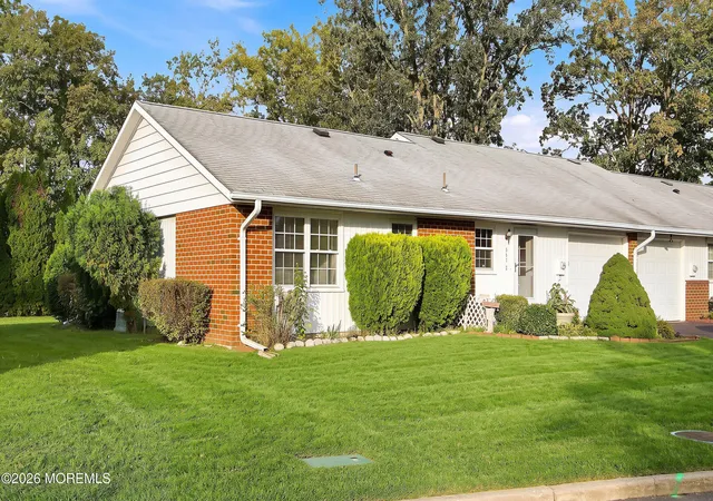 Photo 1 of Single family home for sale at 928d Thornhill Ct #D, Lakewood, NJ 08701 | MLS# 22632965 | Listing updated on 2026-10-27