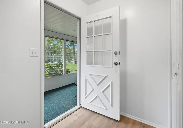 Photo 4 of Single family home for sale at 928d Thornhill Ct #D, Lakewood, NJ 08701 | MLS# 22632965 | Listing updated on 2026-10-27