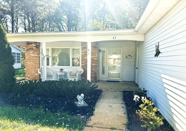 Photo 1 of Single family home for sale at 47 Courtshire Dr, Brick, NJ 08723 | MLS# 22632981 | Listing updated on 2026-10-26