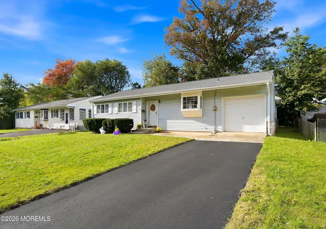 Photo 3 of Single family home for sale at 171 Princeton Rd, Parlin, NJ 08859 | MLS# 22633632 | Listing updated on 2026-10-28