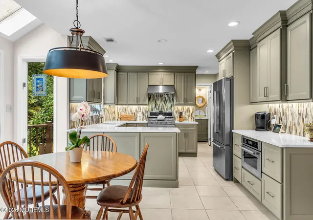 Photo 3 of Single family home for sale at 20 Red Coach Ln, Holmdel, NJ 07733 | MLS# 22633054 | Listing updated on 2026-10-26