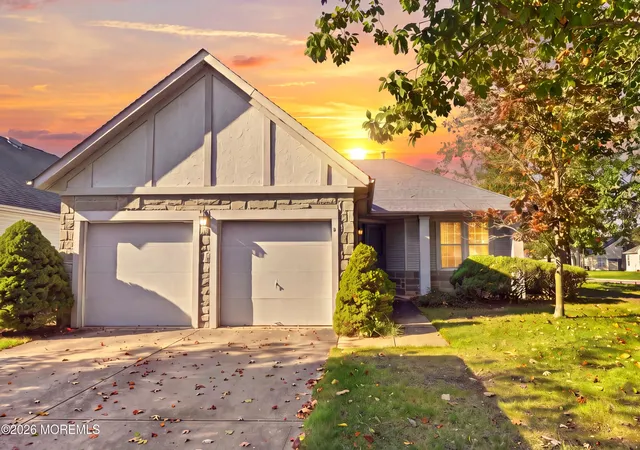 Photo 1 of Single family home for sale at 2 Pomeroy Ct, Jackson, NJ 08527 | MLS# 22633403 | Listing updated on 2026-10-22
