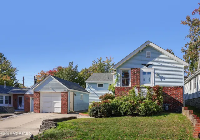 Photo 2 of Single family home for sale at 814 Forrest Ave, Laurence Harbor, NJ 08879 | MLS# 22633347 | Listing updated on 2026-10-28