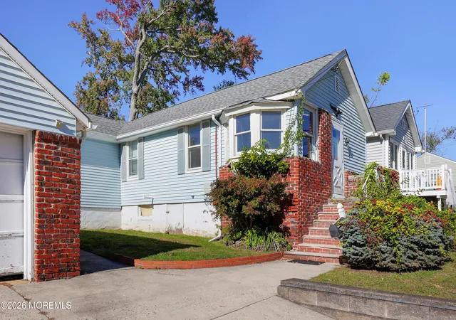 Photo 3 of Single family home for sale at 814 Forrest Ave, Laurence Harbor, NJ 08879 | MLS# 22633347 | Listing updated on 2026-10-28