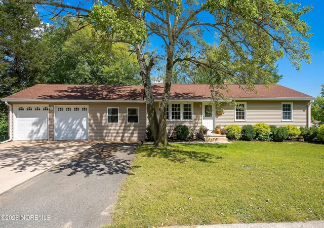 Photo 1 of Single family home for sale at 8 Hampton Rd, Howell, NJ 07731 | MLS# 22633091 | Listing updated on 2026-10-26