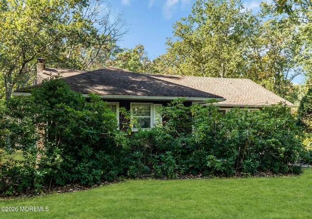 Photo 2 of Single family home for sale at 52 N Cooks Brg Rd, Jackson, NJ 08527 | MLS# 22633040 | Listing updated on 2026-10-24