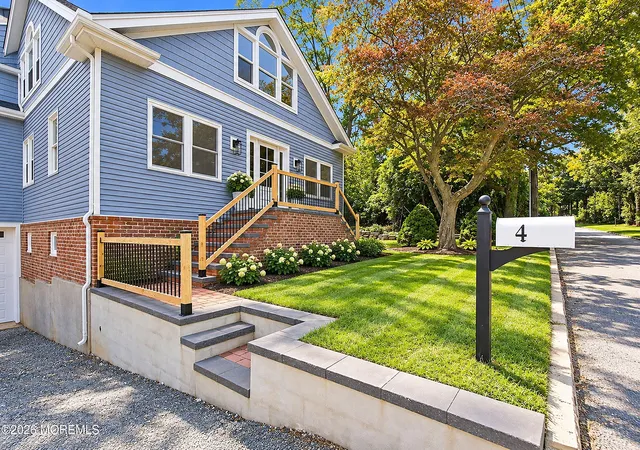 Photo 4 of Single family home for sale at 4 Oneida Ave, Atlantic Highlands, NJ 07716 | MLS# 22633108 | Listing updated on 2026-10-26