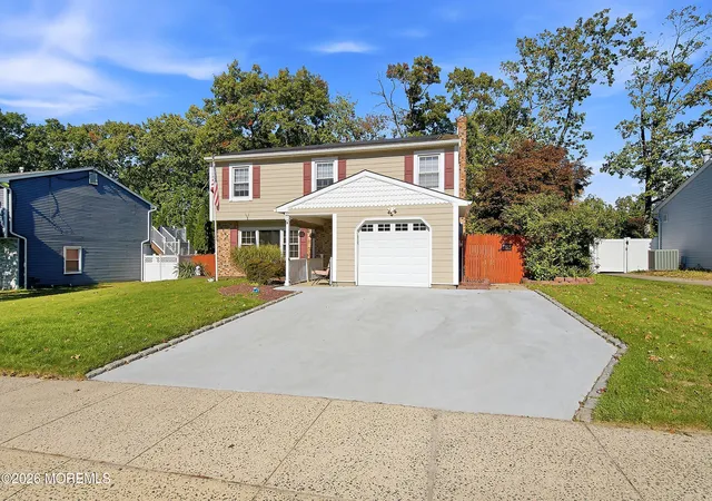 Photo 1 of Single family home for sale at 9 Poplar St, Howell, NJ 07731 | MLS# 22633770 | Listing updated on 2026-10-29