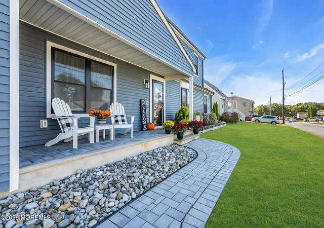 Photo 2 of Single family home for sale at 1513 Neptune Ave, Beachwood, NJ 08722 | MLS# 22633228 | Listing updated on 2026-10-28