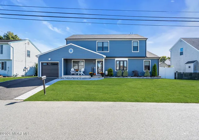 Photo 4 of Single family home for sale at 1513 Neptune Ave, Beachwood, NJ 08722 | MLS# 22633228 | Listing updated on 2026-10-28