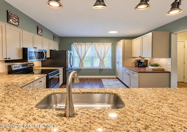 Photo 4 of Condo for sale at 4 Shearwater Holw Rd #4, Bayville, NJ 08721 | MLS# 22633117 | Listing updated on 2026-10-28