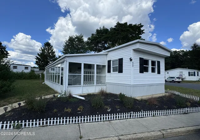 Photo 1 of Manufactured home for sale at 422 4th Street, Jackson, NJ 08527 | MLS# 22633138 | Listing updated on 2026-10-26