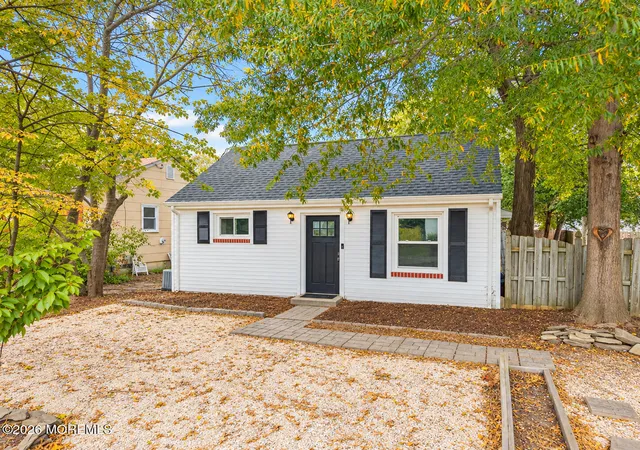 Photo 1 of Single family home for sale at 2320 5th Avenue, Toms River, NJ 08753 | MLS# 22633150 | Listing updated on 2026-10-20