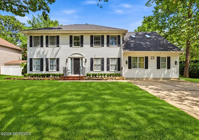 Photo 2 of Single family home for sale at 23 Kings Ct, Lakewood, NJ 08701 | MLS# 22633177 | Listing updated on 2026-10-22
