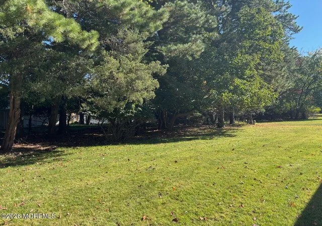 Photo 4 of Single family home for sale at 40 Hudson Pkwy #A, Whiting, NJ 08759 | MLS# 22633362 | Listing updated on 2026-10-21
