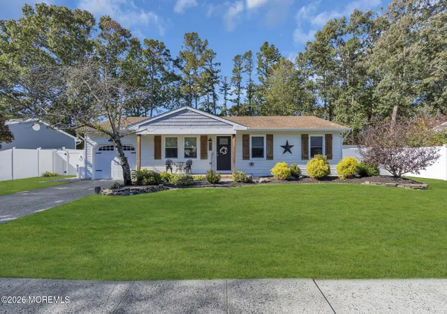 Photo 2 of Single family home for sale at 751 N Oak Rd, Lanoka Harbor, NJ 08734 | MLS# 22633216 | Listing updated on 2026-10-28