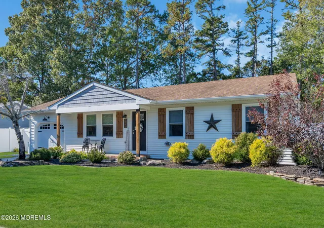 Photo 4 of Single family home for sale at 751 N Oak Rd, Lanoka Harbor, NJ 08734 | MLS# 22633216 | Listing updated on 2026-10-28