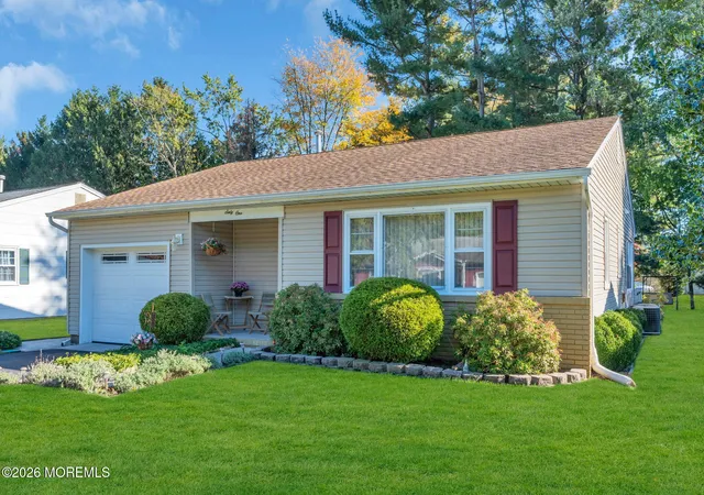 Photo 3 of Single family home for sale at 61 Northumberland Dr, Toms River, NJ 08757 | MLS# 22633720 | Listing updated on 2026-10-26