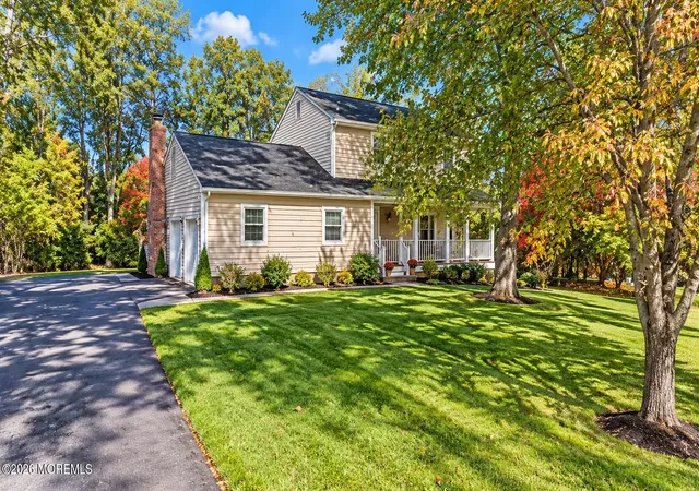Photo 1 of Single family home for sale at 27 Surrey Ln, Eatontown, NJ 07724 | MLS# 22633361 | Listing updated on 2026-10-24