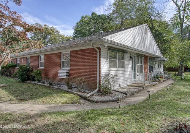 Photo 1 of Single family home for sale at 3 B Snowberry Ln, Whiting, NJ 08759 | MLS# 22633376 | Listing updated on 2026-10-24