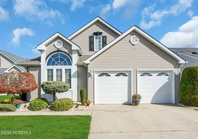 Photo 1 of Single family home for sale at 5 Manchester Ct, Jackson, NJ 08527 | MLS# 22633406 | Listing updated on 2026-10-29