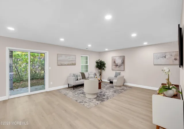 Listing Photo 4 - Condo for sale in building located at 1213 Waters Edge Dr, Toms River, NJ 08753