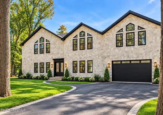 Single family home for sale at 5 Oak Ln, Marlboro, NJ 07746 | MLS# 22633401