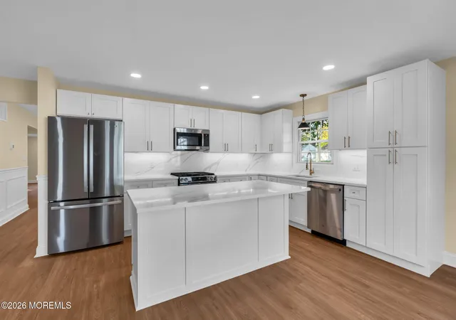 Photo 3 of Single family home for sale at 19 Deer Run Ln, Brick, NJ 08724 | MLS# 22633425 | Listing updated on 2026-10-28